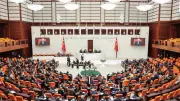 En Düşük Emekli Aylığına Zam Teklifi TBMM'de Görüşülüyor, Muhalefet Eleştirilerini Sıraladı