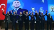 Erdoğan, MKYK Toplantısında Dört Belediye Başkanına Rozet Taktı