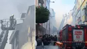 Küçükçekmece'de Ev Yangını: İtfaiye Hızlı Müdahale ile Alevleri Söndürdü