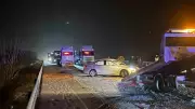 Kırıkkale'de Kar Yağışı Nedeniyle Zincirleme Trafik Kazası: 1 Yaralı