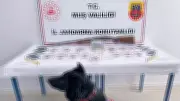 Muş'ta Uyuşturucu Operasyonu: 5 Şüpheli Tutuklandı, Sentetik Madde ve Silah Ele Geçirildi