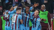 Trabzonspor, Kasımpaşa'yı 2-1 Mağlup Etti, Zirveye Yaklaştı