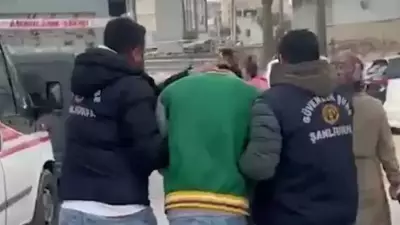 Şanlıurfa'da Devlet Sembollerine Hakaret Eden İki Kişi Gözaltına Alındı