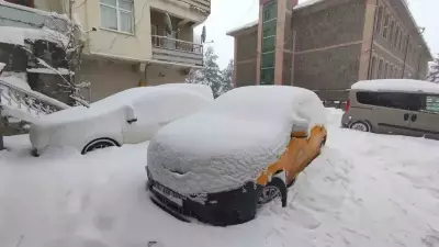 Ardahan'da Yoğun Kar Yağışı Nedeniyle Eğitime 1 Günlük Ara Verildi