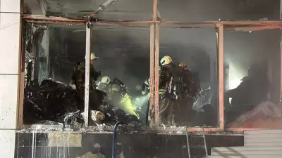 Bağcılar'da Tekstil Fabrikasında Çıkan Yangın İtfaiye Ekiplerince Kontrol Altına Alındı