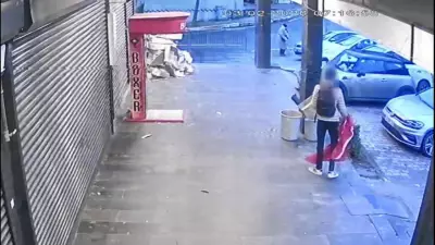 Beylikdüzü'nde Türk Bayrağını Söküp Sürükleyen Şahıs Gözaltına Alındı