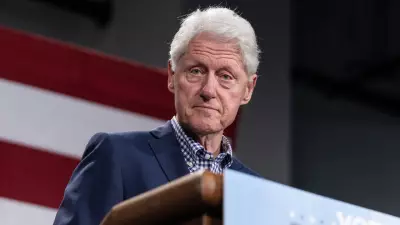 Bill Clinton: Epstein'ın Suçlarından Haberdar Değildim