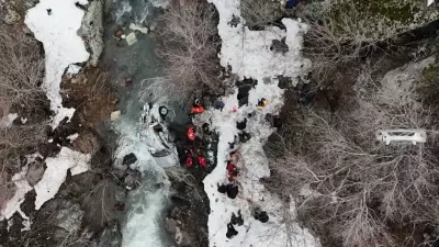 Bitlis'te Feci Trafik Kazası: 3 Kişi Hayatını Kaybetti, 5 Kişi Yaralandı