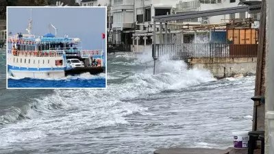 Bodrum'da Şiddetli Fırtına Feribot Seferlerini Vurdu: Ulaşım Felç Oldu
