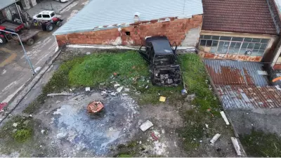 Bursa'da Çatıda 20 Yıldır Unutulan Otomobil Şaşkınlık Yarattı