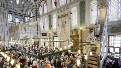 Cuma Namazı Kılınışı: Diyanet'ten Adım Adım Rehber ve Dualar