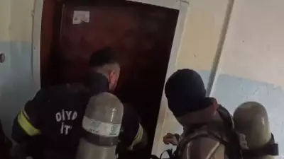 Diyarbakır'da Kasten Ateşe Verilen Ev, İtfaiye Ekiplerinin Kask Kamerasına Yansıdı