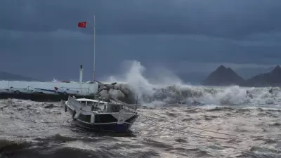 Ege ve Akdeniz İçin Kuvvetli Fırtına Uyarısı: Rüzgar 9 Kuvvetine Ulaşacak