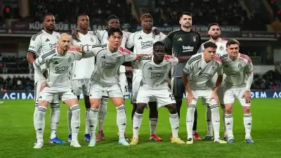 Ersin Destanoğlu, Başakşehir Maçında Kritik Kurtarışlarla Beşiktaş'ı Ayakta Tutmayı Başardı