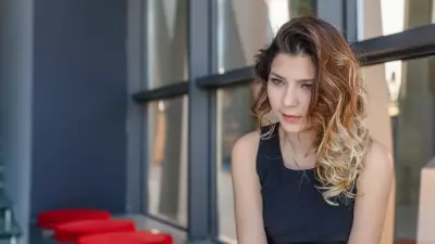 Evde Ombre Saç Yapımı: Adım Adım Rehber ve Kritik Püf Noktaları