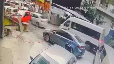 Fren Yerine Gaza Basan Sürücü Kağıthane'de Savaş Alanı Yarattı: Görüntüler Ortaya Çıktı