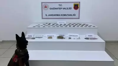 Gaziantep'te Uyuşturucu Operasyonu: 11 Gözaltı, Metamfetamin ve Hap Ele Geçirildi