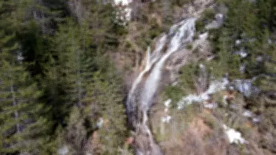 Kastamonu'da Kar Şelalesi Doğa Fotoğrafçılarını Büyülüyor