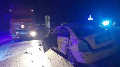 Konya Karapınar'da Tır ile Ticari Taksi Çarpıştı: 1 Yaralı
