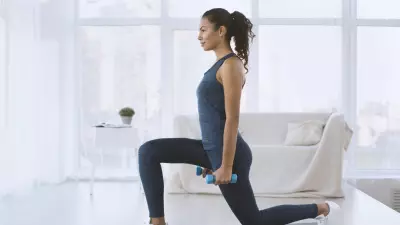 Lunge Egzersizi: Nasıl Yapılır, Hangi Kasları Çalıştırır ve Kalori Yakımı