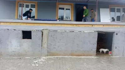 Manisa'da Yoğun Yağış Heyelan Riskine Yol Açtı: 10 Ev Tahliye Edildi