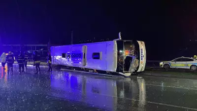 Samsun'da Yolcu Otobüsü Refüje Devrildi: 6 Kişi Yaralandı