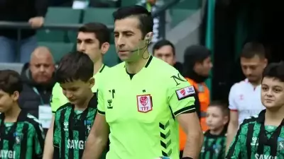 Süper Lig'de Konyaspor - Galatasaray Maçı Hakemleri Açıklandı