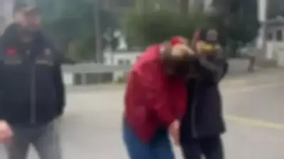 Toplu Taşımada 'Savcı' İddiasıyla Tehdit Eden Kadın Gözaltında