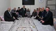 Bakan Bak, Diyarbakır'da Depremzede Aileyle Yer Sofrasında İftar Açtı