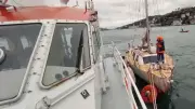 Beylerbeyi Açıklarında Sürüklenen Boş Tekne, Sahil Güvenlik Ekiplerince Emniyete Alındı