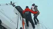 Erciyes'te Kar Fırtınasında Mahsur Kalan 12 Kişi AFAD Ekiplerince Kurtarıldı
