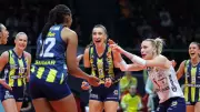 Fenerbahçe Medicana, CEV Şampiyonlar Ligi'nde Grup Lideri Olarak Çeyrek Finale Yükseldi
