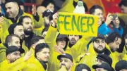 Fenerbahçe Taraftarına Yağmurluk Jestinin İngiltere'deki Yankısı