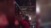 Fırtınada Köprüde Zorlanan Motokuryeye Ambulans ve Metrobüs Kalkan Oldu