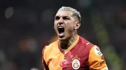 Galatasaray'da Kaptanlık Pazubendi Torreira'dan Osimhen'e Uzandı