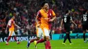 Galatasaray'dan İki Yıldız UEFA'nın Haftanın 11'inde! Sanchez ve Sara Avrupa'da Parladı