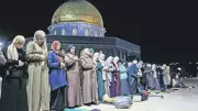 Gazze'de Ramazan Kanla Başladı: İsrail Saldırıları ve Kısıtlamalar Sürüyor