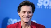 Jim Carrey'in Şaşırtan Yeni Görünümü Paris'teki Ödül Gecesinde Gündem Oldu