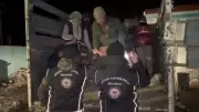 Kars'ta Göçmen Kaçakçılığı Operasyonu: 19 Göçmen Yakalandı, 3 Şüpheli Tutuklandı