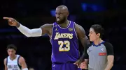 LeBron James Tarih Yazdı: Lakers, Mavericks'i Farklı Yendi