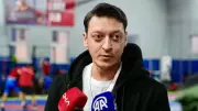 Mesut Özil Güreş Milli Takımı Kampını Ziyaret Etti: 'Artık Futbola Değil Güreşe Bakıyorum'