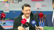 Mesut Özil'den Fenerbahçe Açıklaması: 'Dualarım Sarı-Lacivertlilerle'