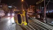 Sıkışan Trafikte Kontrolden Çıkan Taksi Yan Yattı, Panik Yaşandı