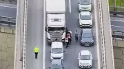 İstanbul'un Trafik Felcinde Seyyar Satıcılar Drondan Kaçamadı!