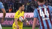 Trabzonspor-Fenerbahçe Derbisinde Skandal Gol! Eski Hakemler Pozisyonu Yorumladı