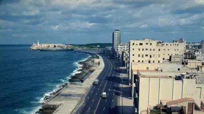 ABD'de Demokratlar, Kongre Onayı Olmadan Küba Operasyonunu Engelleyecek Tasarı Sundu