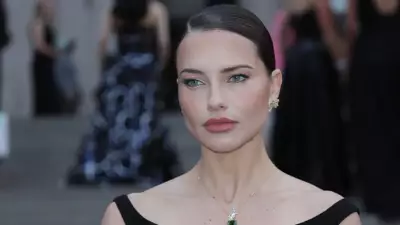 Adriana Lima'dan Tartışma Yaratan 'Boy' Açıklaması: '180 cm Altı Sadece Arkadaştır'