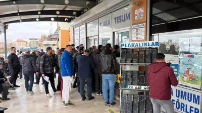 APP Plaka Değişiminde Son Gün Yoğunluğu: Ankara'da Uzun Kuyruklar Oluştu