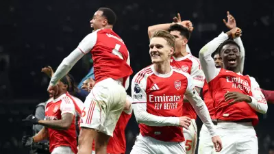 Arsenal, Chelsea'yi 2-1 Mağlup Ederek Liderliğini Pekiştirdi