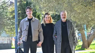 Barış Falay ve Ailesinden Bayram Mesajları: 'İyilik Molası' ve 'Değerler Buluşması'